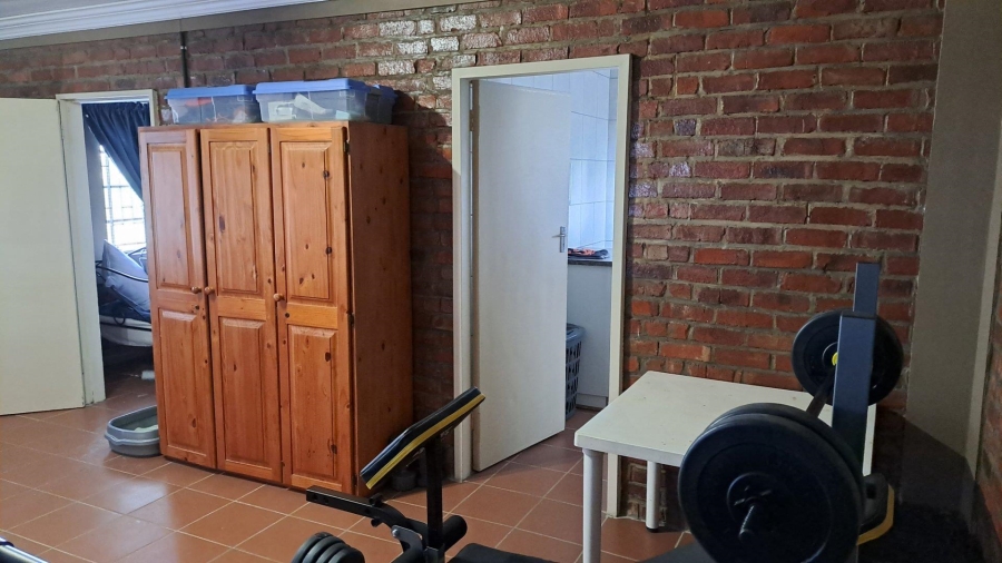 8 Bedroom Property for Sale in Potchefstroom Rural North West